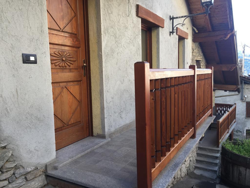 אאוסטה Appartamento Le Bourneau מראה חיצוני תמונה